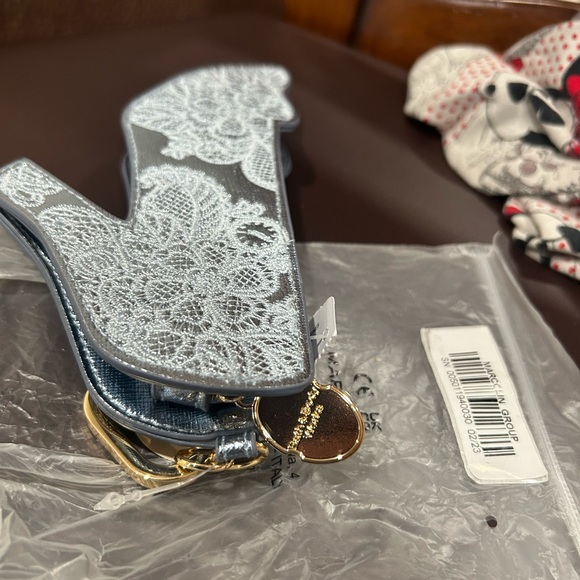 Cinderella Bath and Body Works X Disney: Coin Purse Keychain. Brand New-2025 - Picture 6 of 9